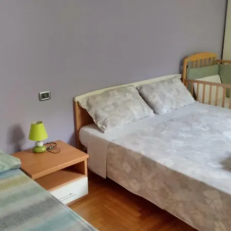 Apartamento Bilocale In Centro Borgosesia